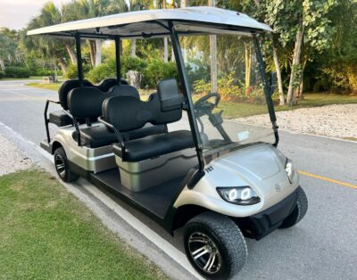 19-BOLT Golf Car 6 Pax