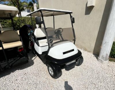 13-BOLT Golf Car 4 Pax